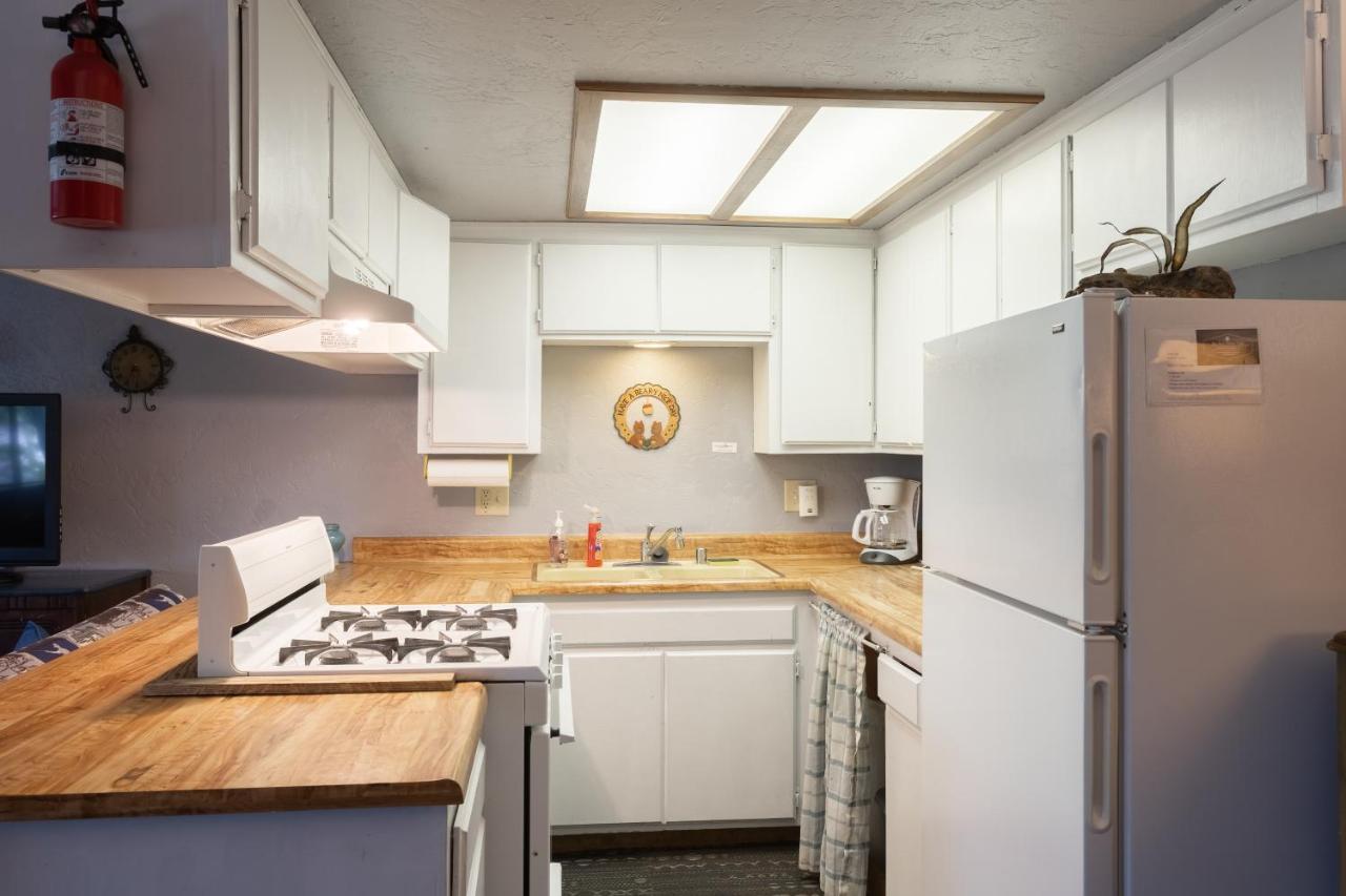 Village Suites Inn - American Black Bear - Perfect Location, In The Village! Can'T Be Better! Big Bear Lake Εξωτερικό φωτογραφία